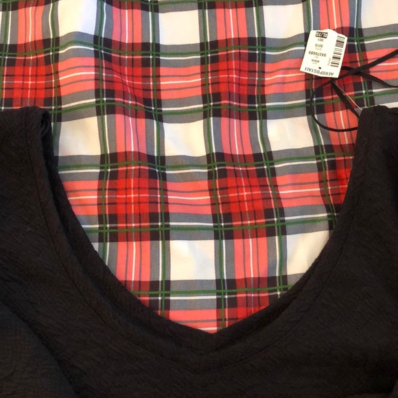 Cropped Top - Picture 2 of 2